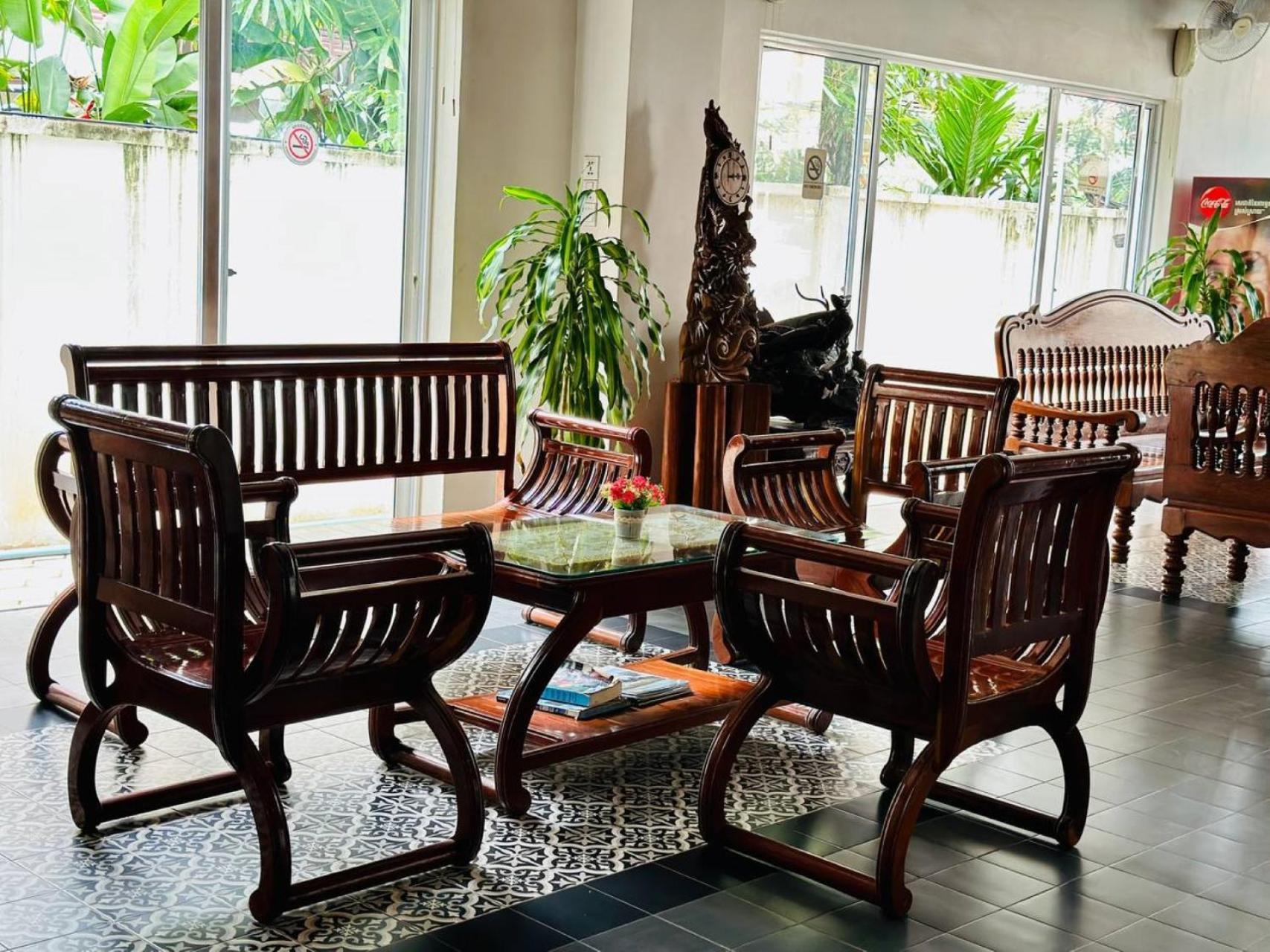 Holy Angkor Hotel Siem Reap Exterior photo